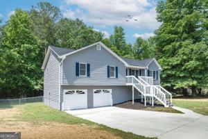 featured image of 493 Silverthorne Circle