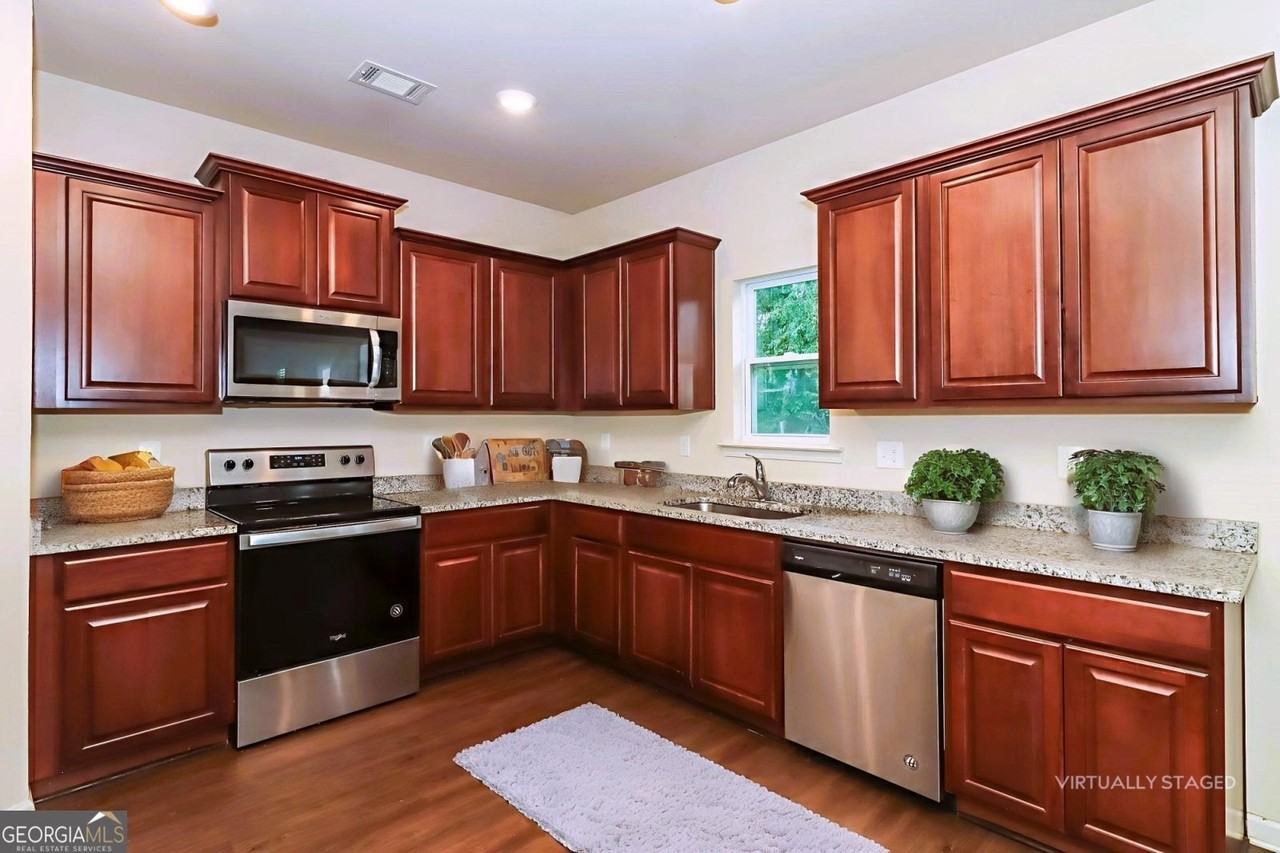 134 Innis Brook Cir - Photo 6 of 12