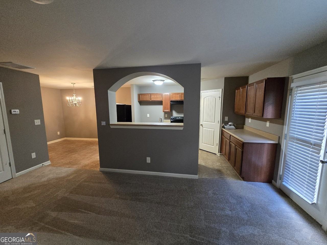 175 Oakland Hills Way - Photo 2 of 16