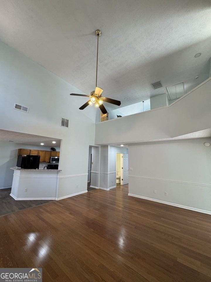 1009 Chads Rdg - Photo 7 of 28