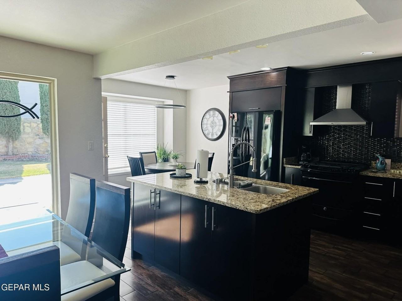 11994 Francis Scobee Dr - Photo 7 of 19