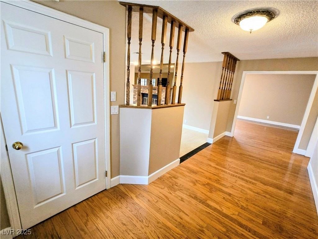 3159 Tonyram Cir - Photo 5 of 50