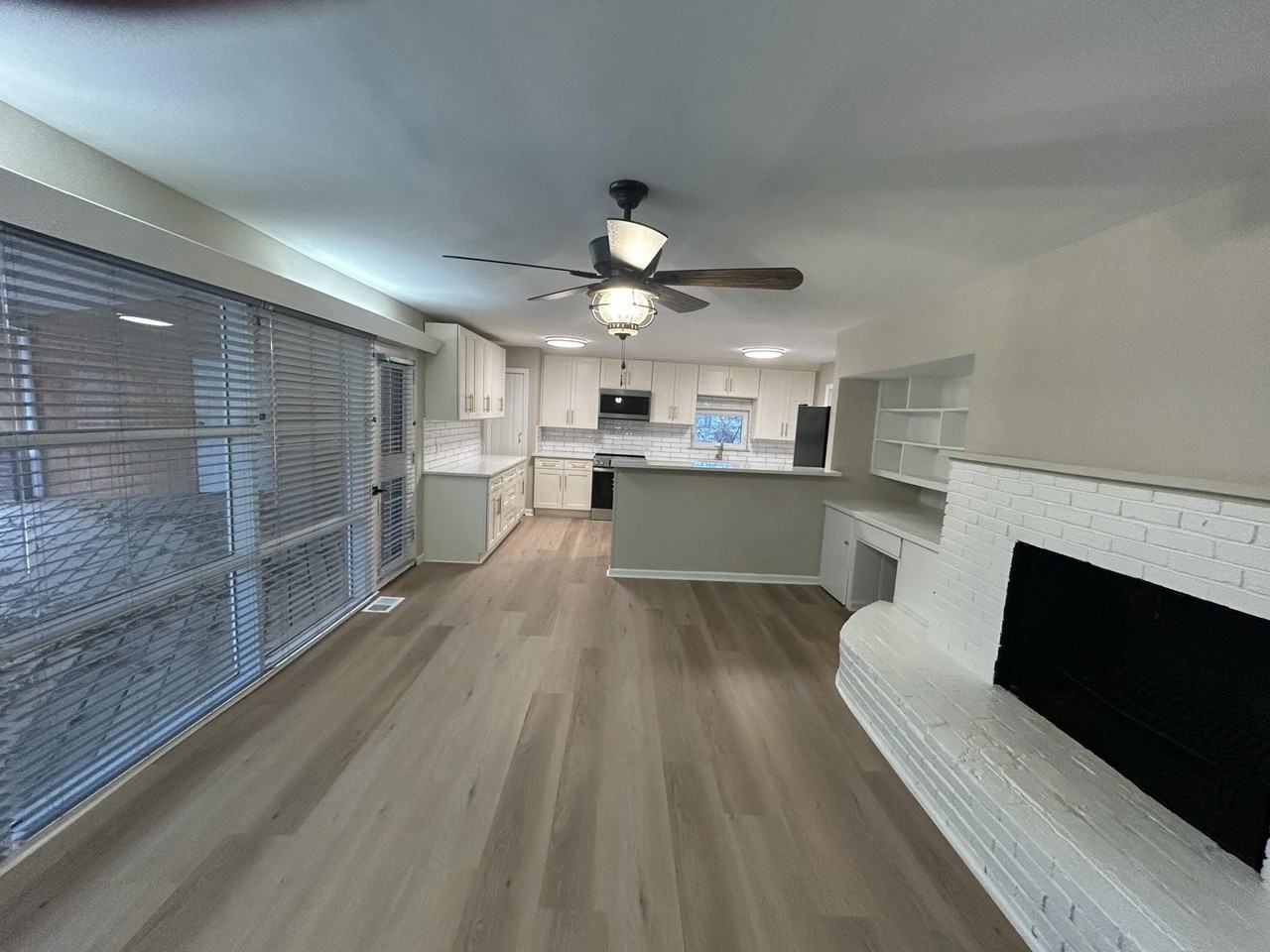 104 Colby Hills Dr - Photo 4 of 13