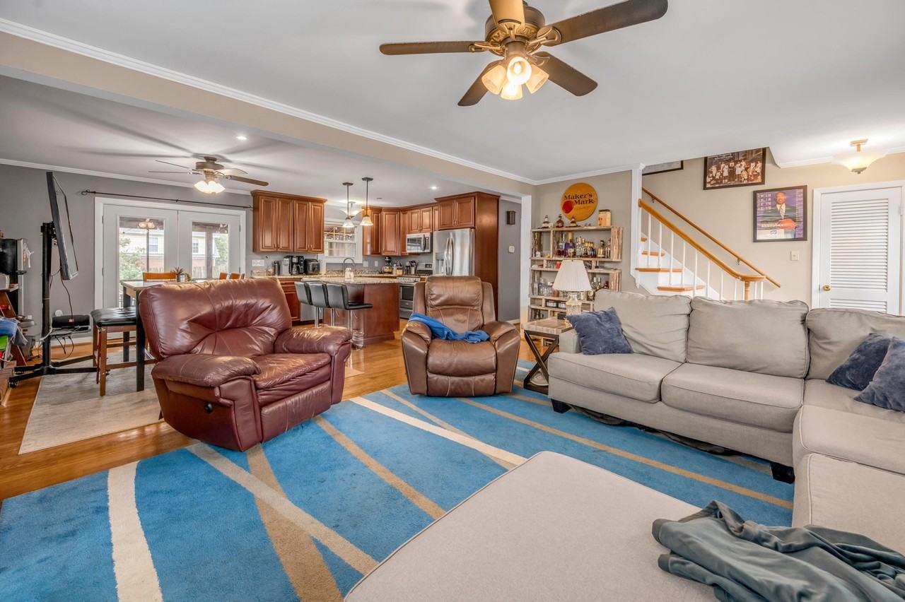 653 Mount Vernon Dr - Photo 6 of 43