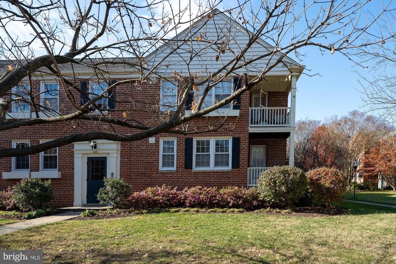 6612 East Wakefield Drive - Photo 2 of 29