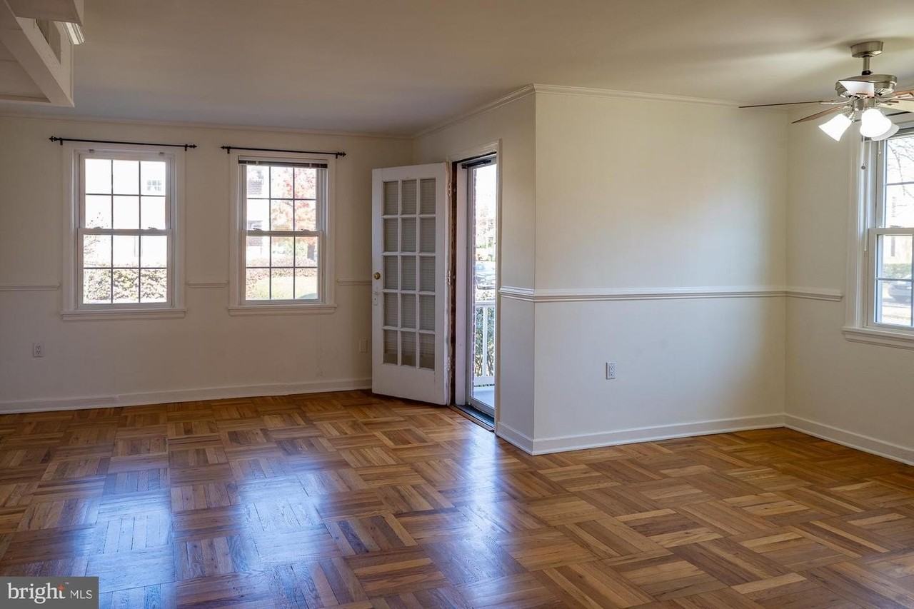 6612 East Wakefield Drive - Photo 4 of 29