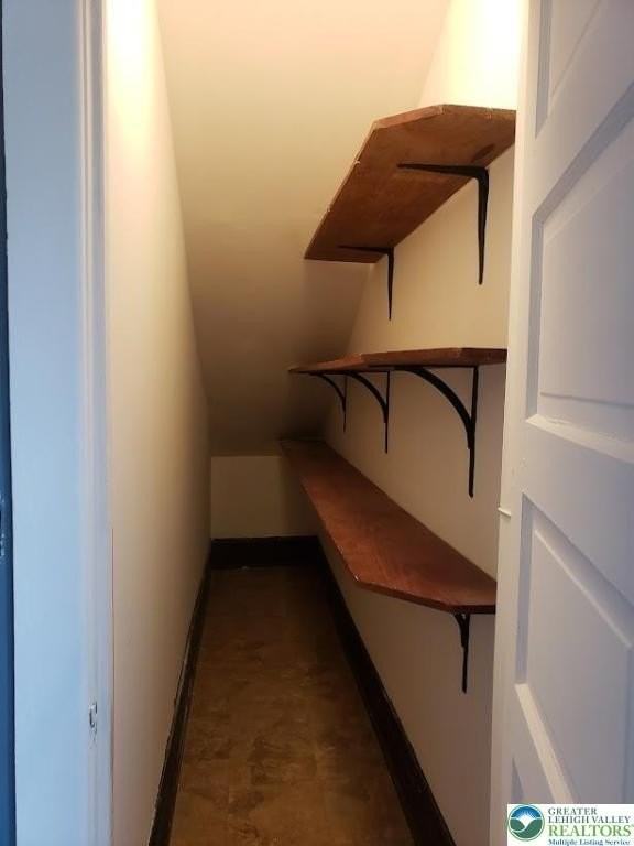 915 S Front St Unit 2 #2 - Photo 3 of 9