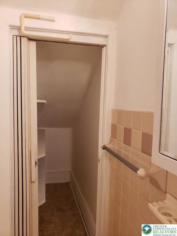 915 S Front St Unit 2 #2 - Photo 5 of 9