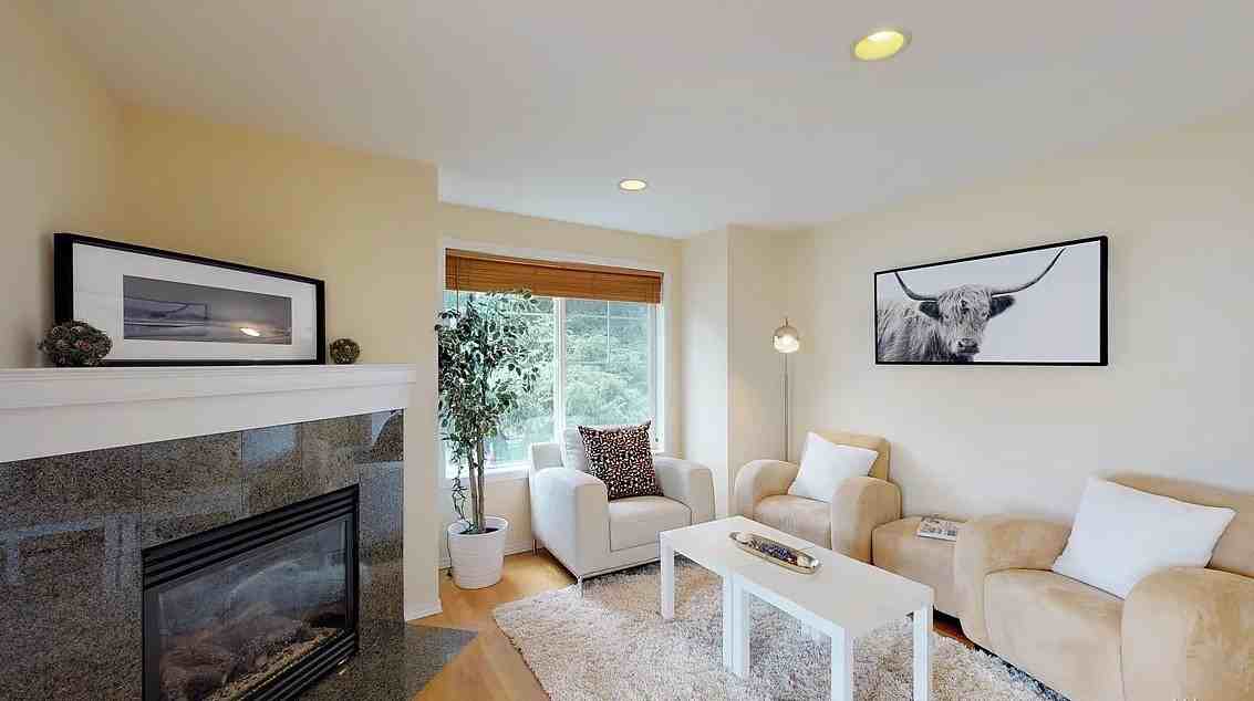 8832A Midvale Ave N Seattle WA 98103 LCG - Photo 2 of 17