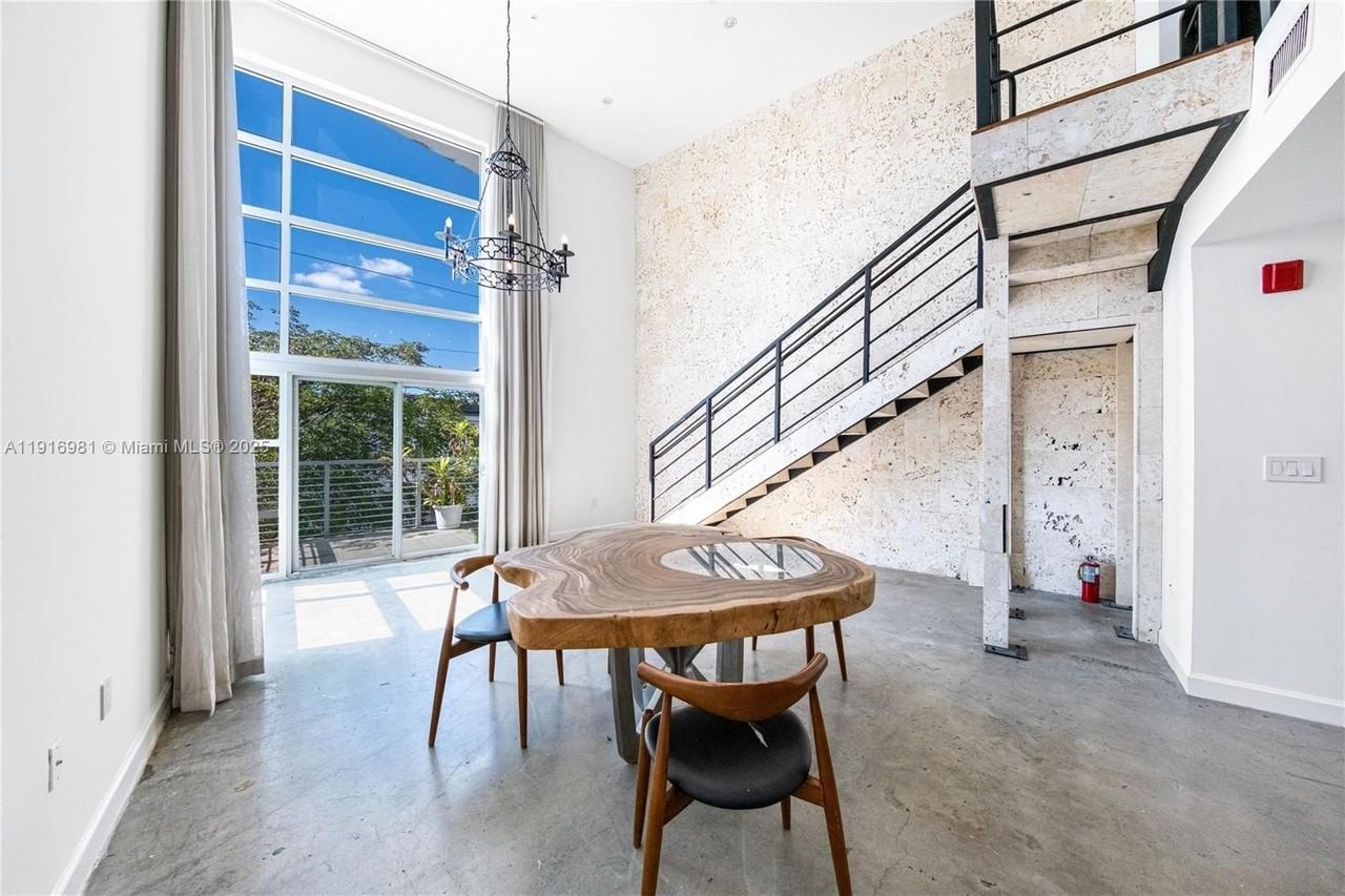 7700 Collins Ave #2 - Photo 3 of 44