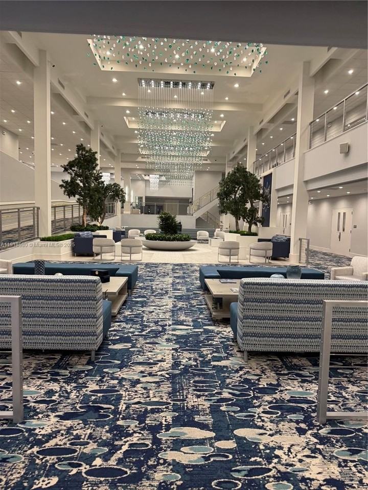 7290 Kinghurst Dr #306 - Photo 4 of 45