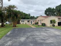 707 Ne 15th St #C - Photo 1 of 1