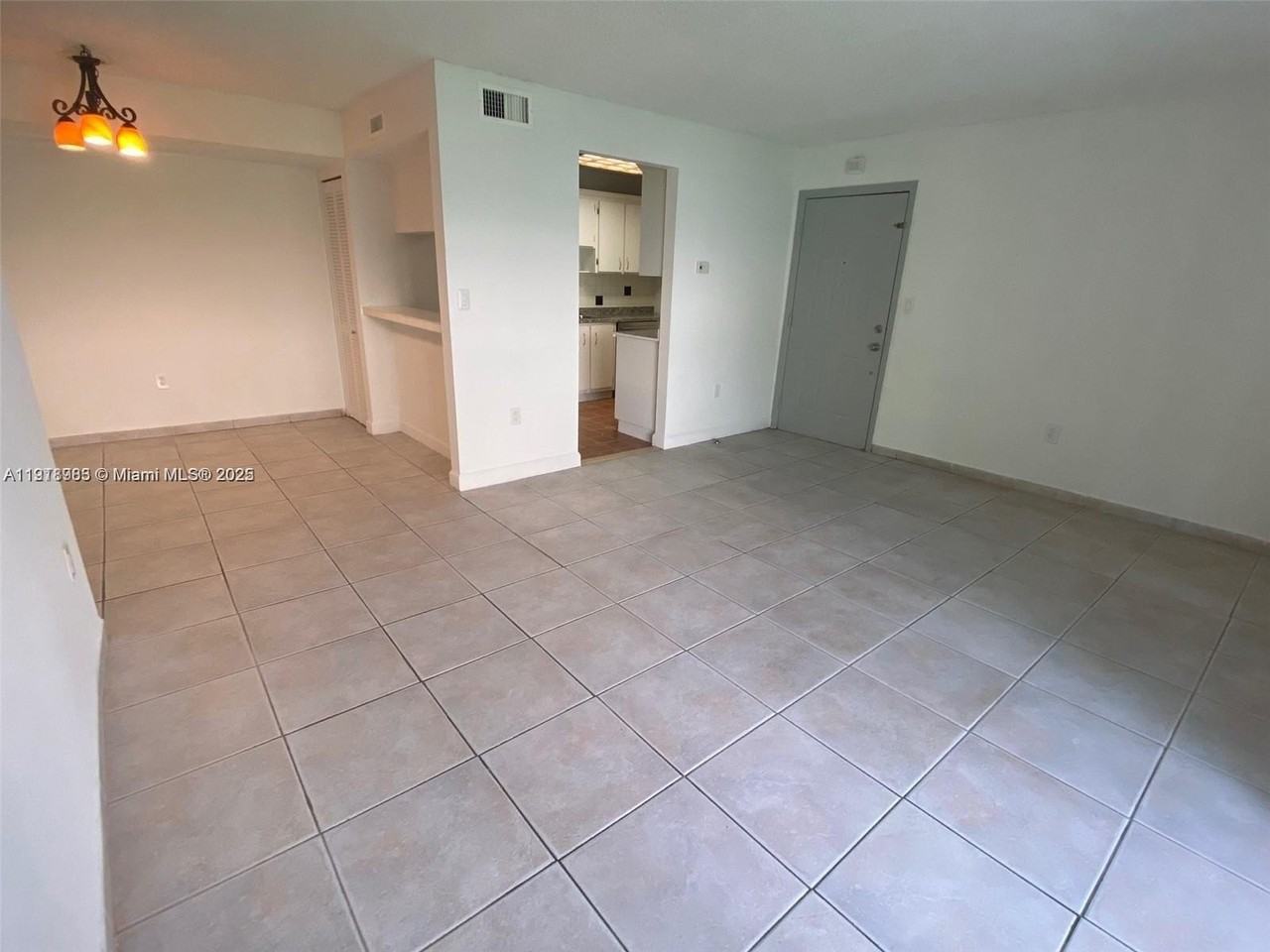 20680 Ne 4th Ct #106 - Photo 5 of 12