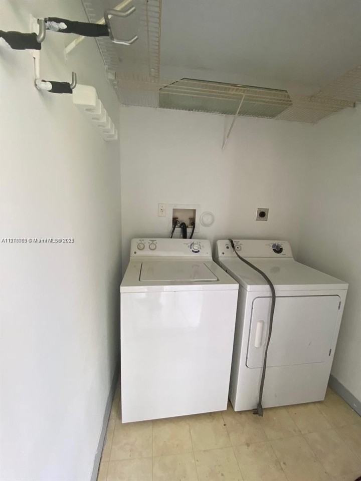 20680 Ne 4th Ct #106 - Photo 7 of 12