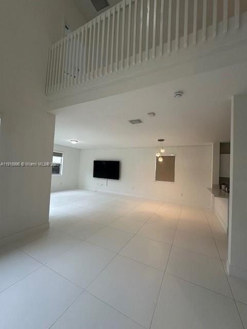 1405 Se 26th Ter #1405 - Photo 3 of 16