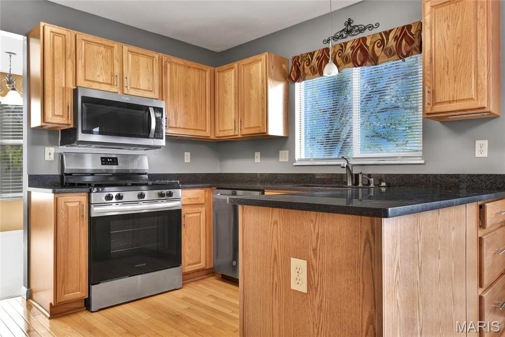 16939 Hickory Forest Ln - Photo 3 of 31