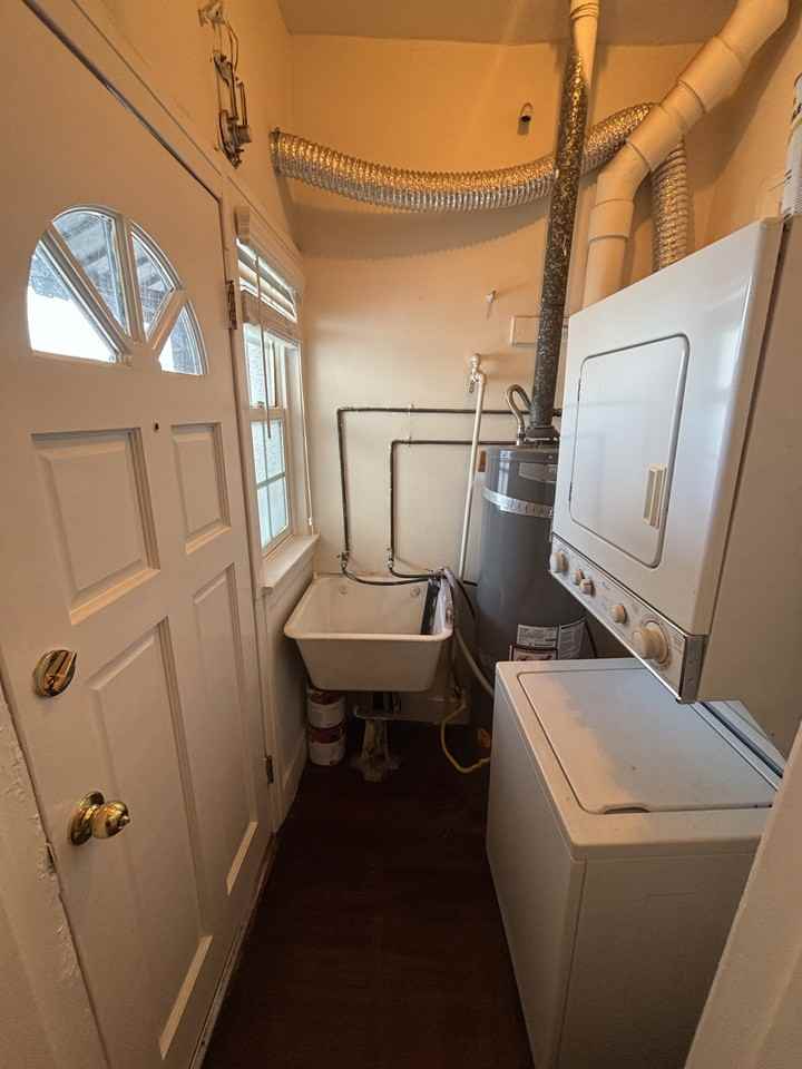 762-764 North Van Ness Avenue - Photo 7 of 20