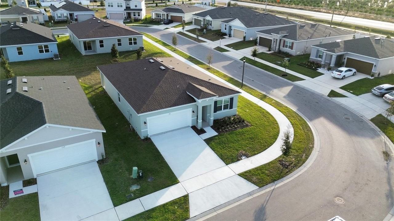 1315 Normandy Dr - Photo 2 of 28