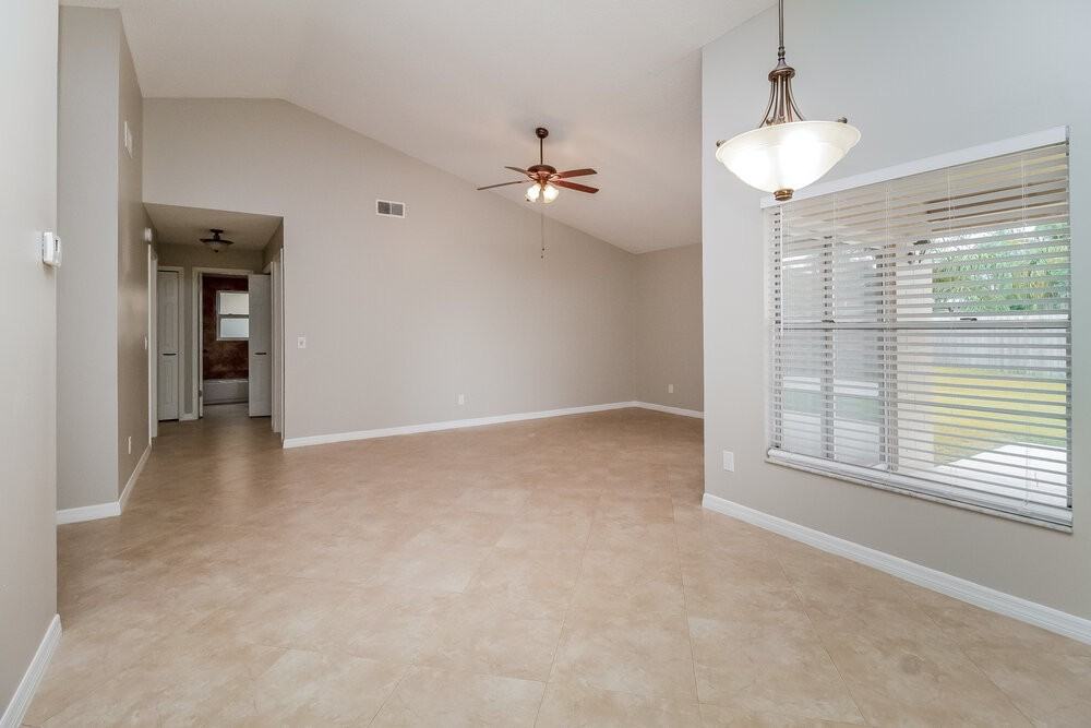 2145 Pimlico St - Photo 3 of 16