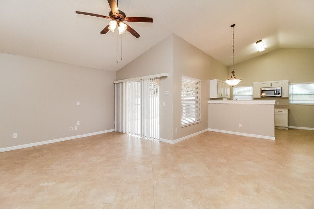 2145 Pimlico St - Photo 4 of 16