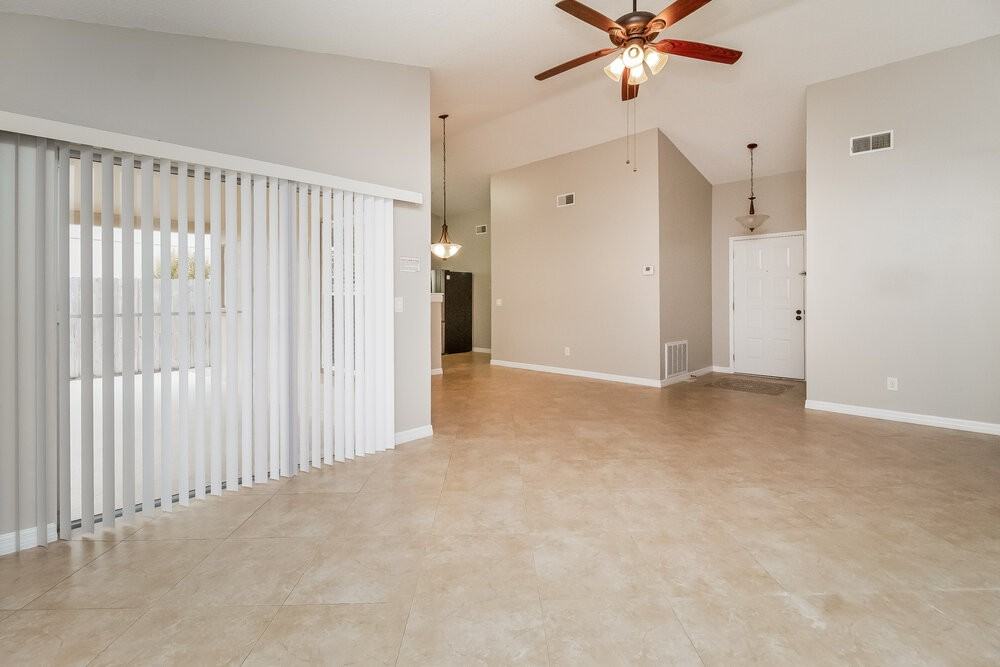 2145 Pimlico St - Photo 5 of 16