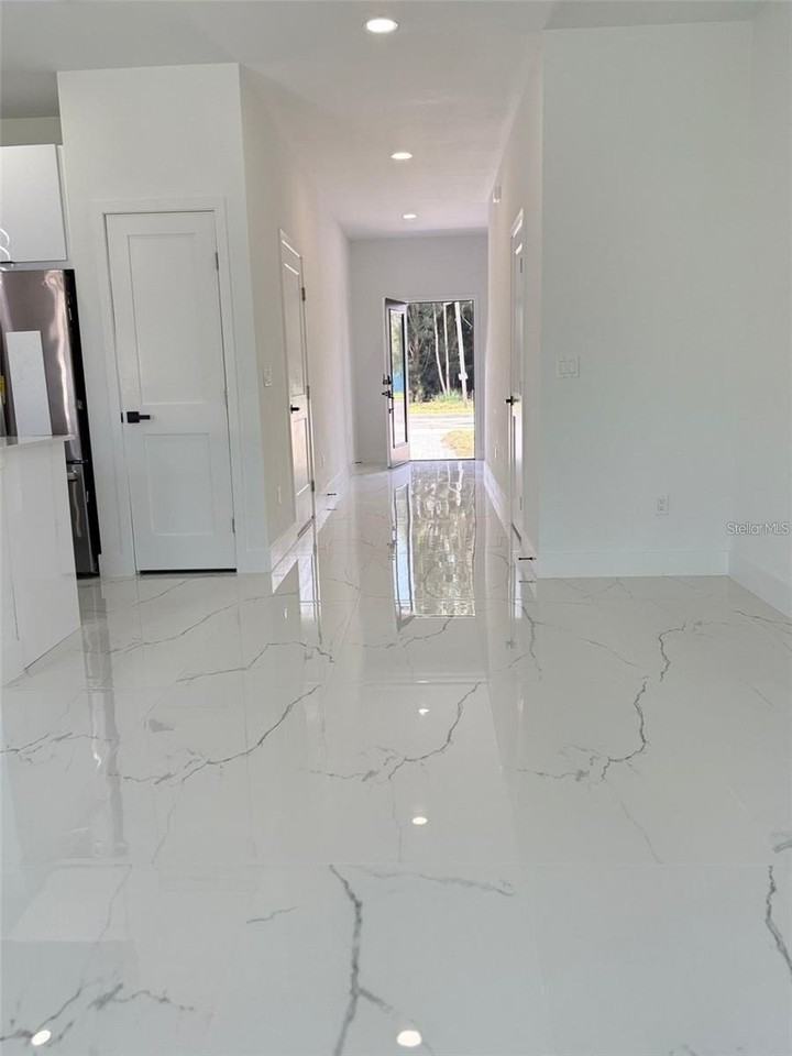 2057 Barroso St - Photo 4 of 21