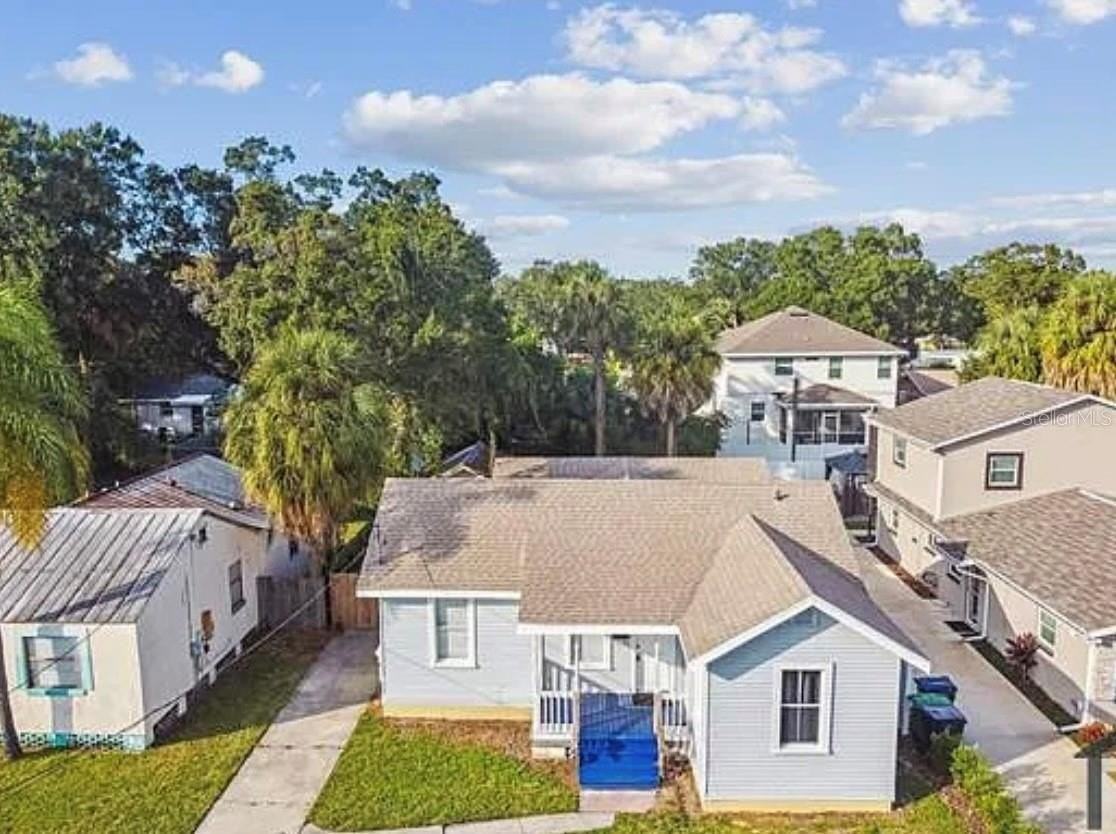 1913 W Lemon St - Photo 2 of 16