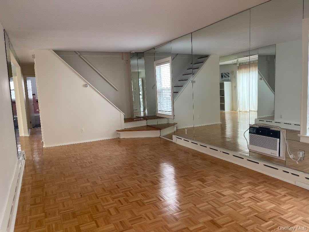 75 Mohawk Ave - Photo 4 of 27