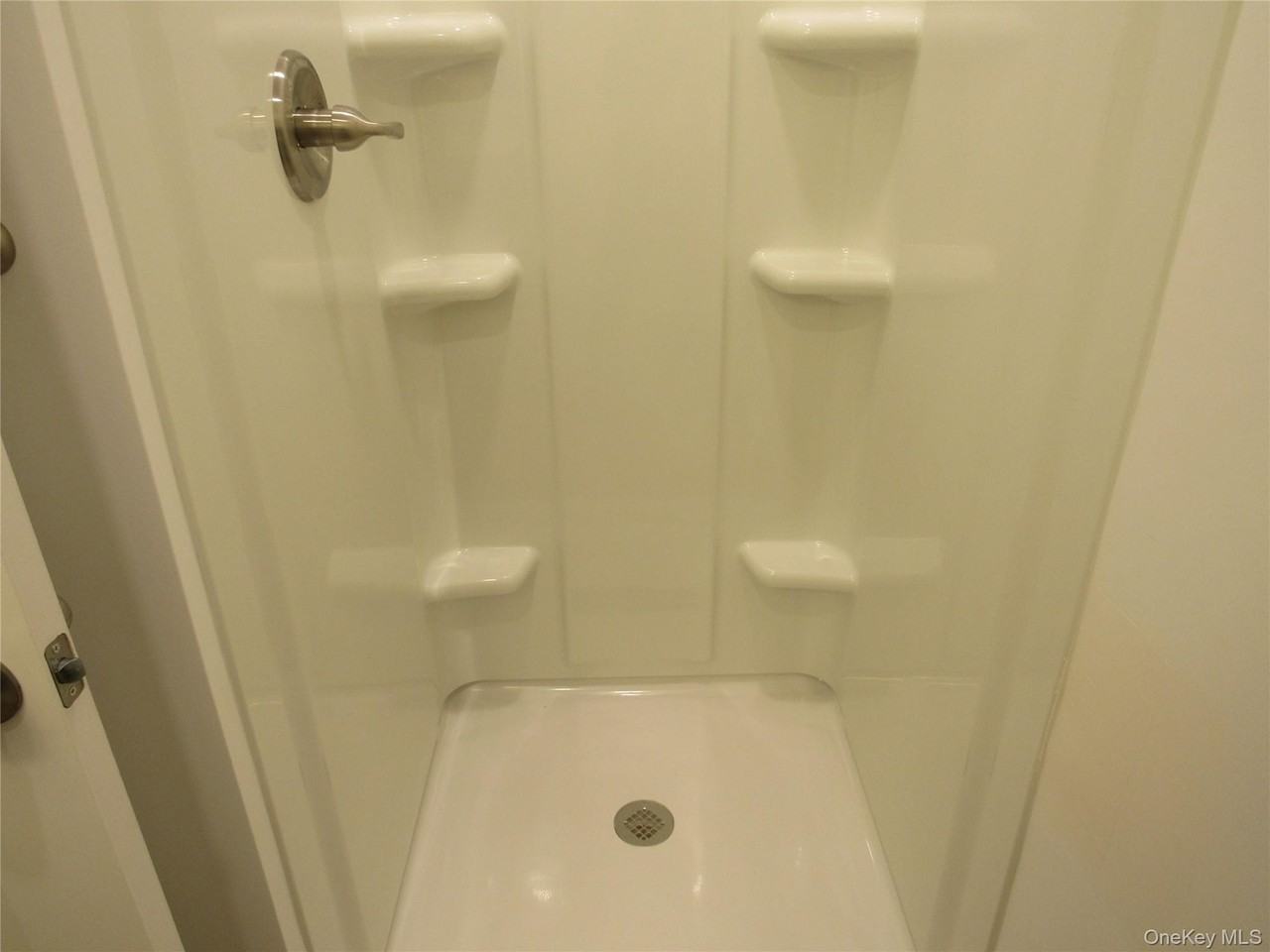 131 Roanoke Ave Unit A #A - Photo 7 of 13