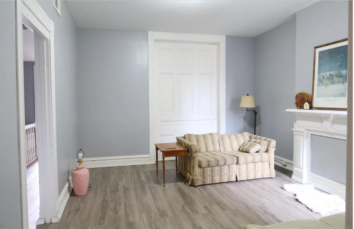 3331-3335 South Jefferson Avenue - Photo 2 of 5