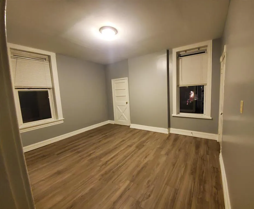 3331-3335 South Jefferson Avenue - Photo 4 of 5