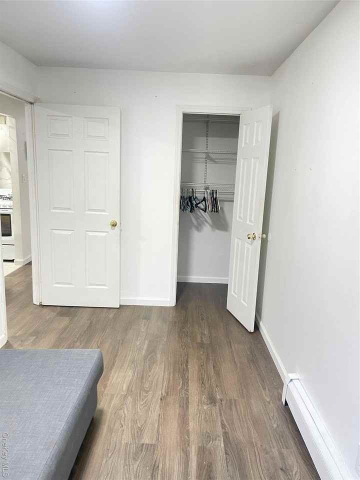 767 Forest Ave Apt 1 #1 - Photo 5 of 11