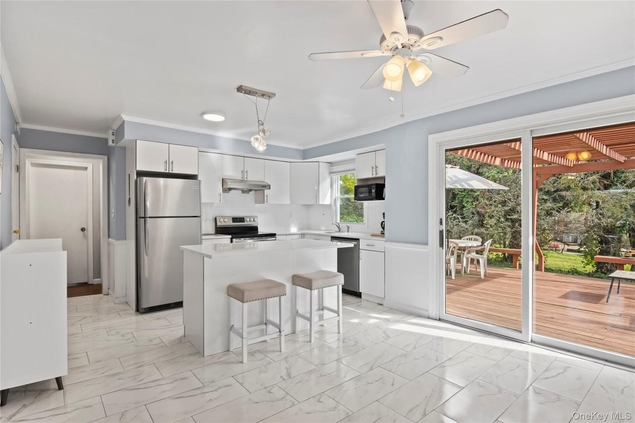 11 Glenwood Rd - Photo 6 of 24