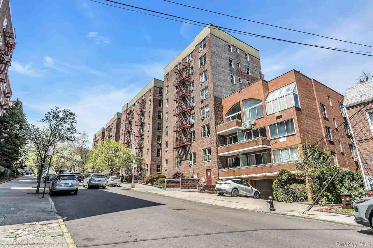 6725 Clyde St Apt 1g #1G - Photo 2 of 21