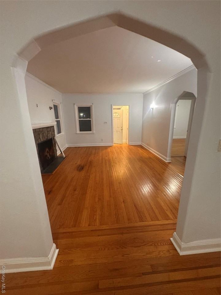 17 Madison St - Photo 4 of 5