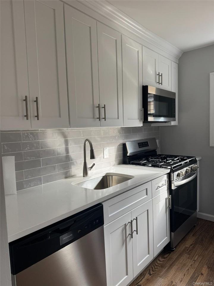 318 Vincent Ave - Photo 3 of 4