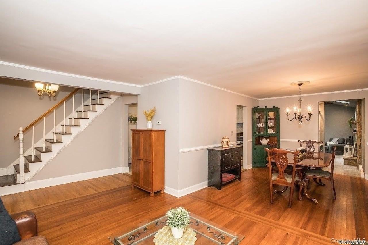 2 Elm Pl - Photo 6 of 26