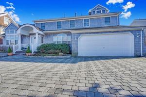 featured image of 323 Cove Drive