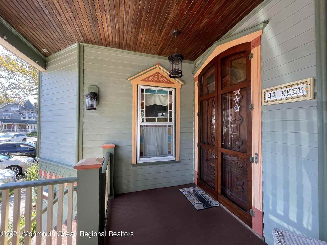 44 Webb Avenue - Photo 3 of 34