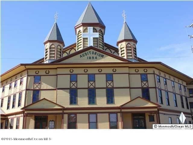 44 Webb Avenue - Photo 4 of 34