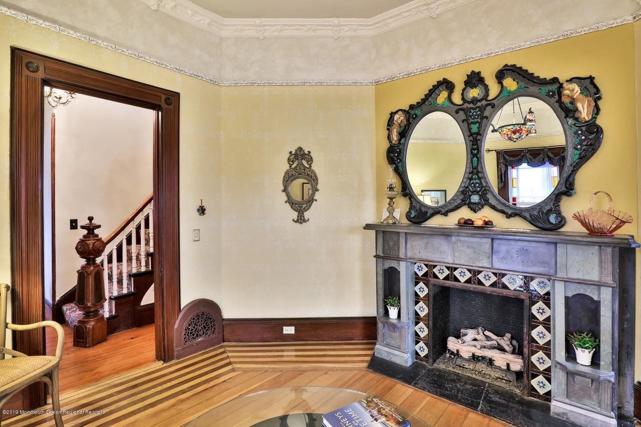 44 Webb Avenue - Photo 6 of 34