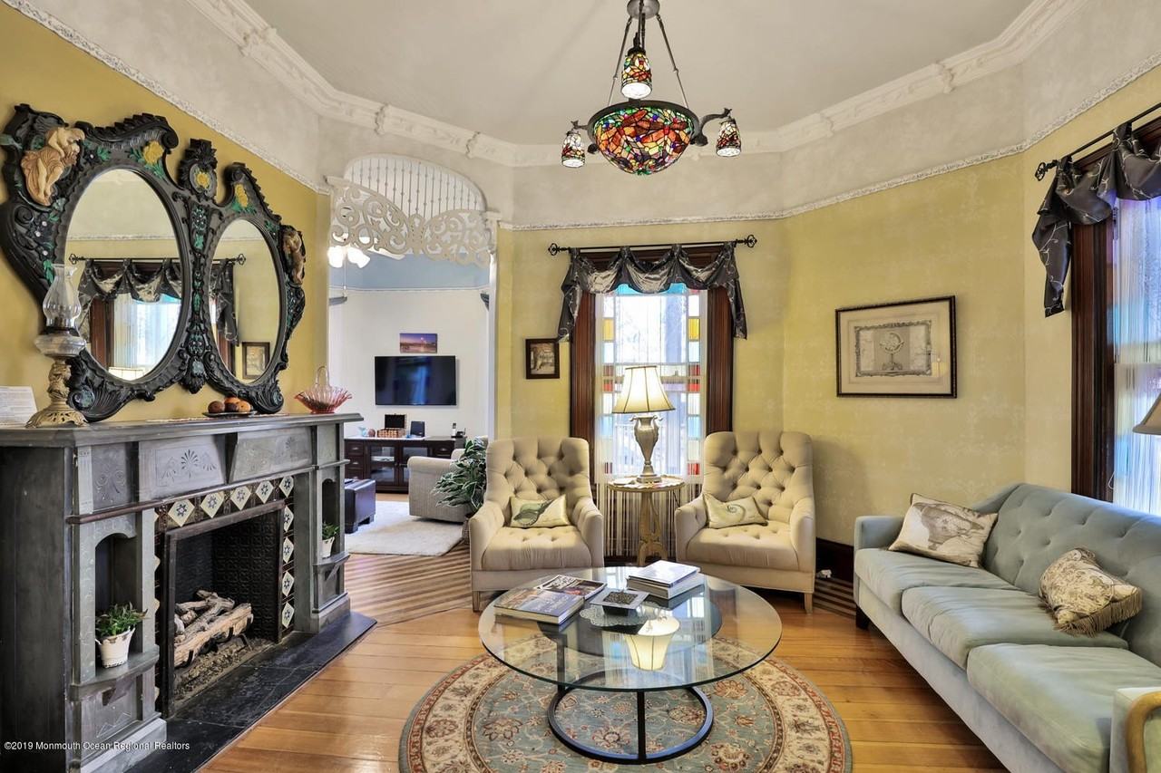 44 Webb Avenue - Photo 7 of 34