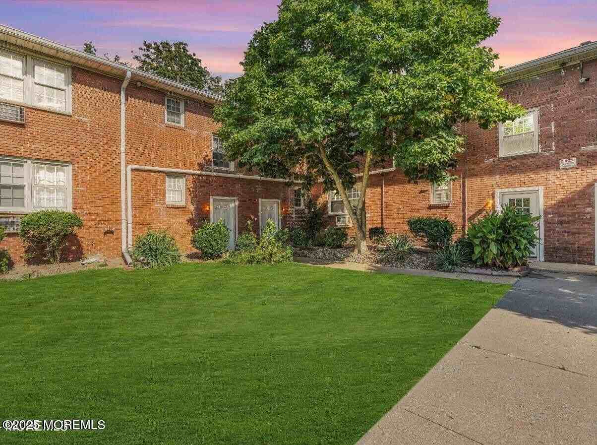 364 Westwood Avenue #64