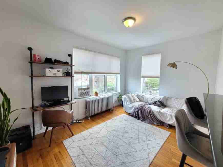 21432 43rd Ave - Photo 4 of 10