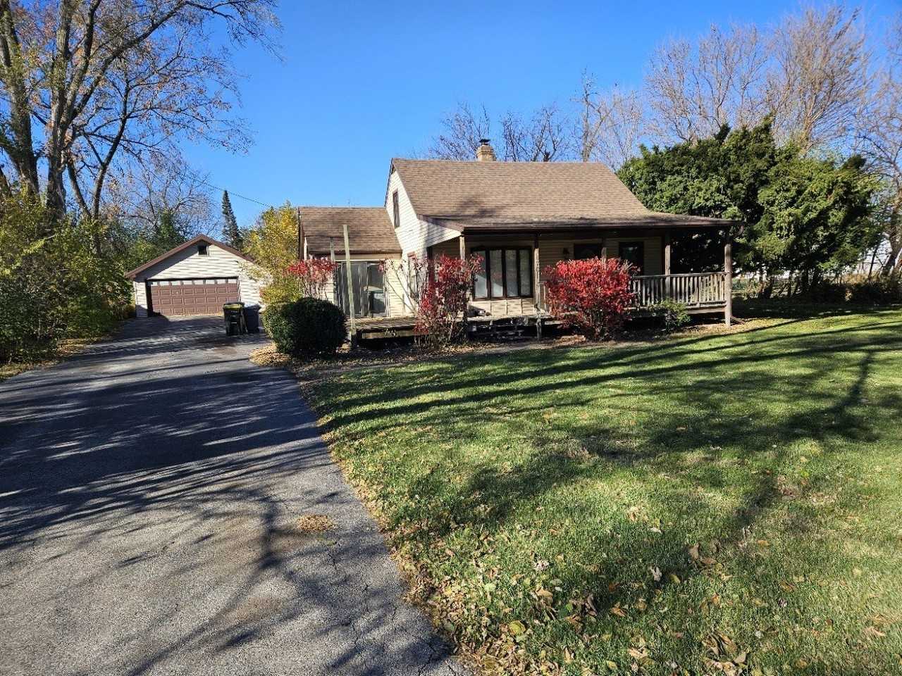 1n670 River Drive - Photo 2 of 22