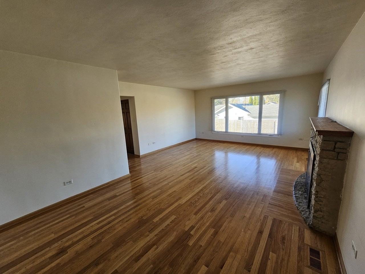 811 Hoyle Road - Photo 3 of 22