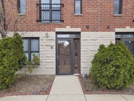 featured image of 1816 North Spaulding Avenue #5