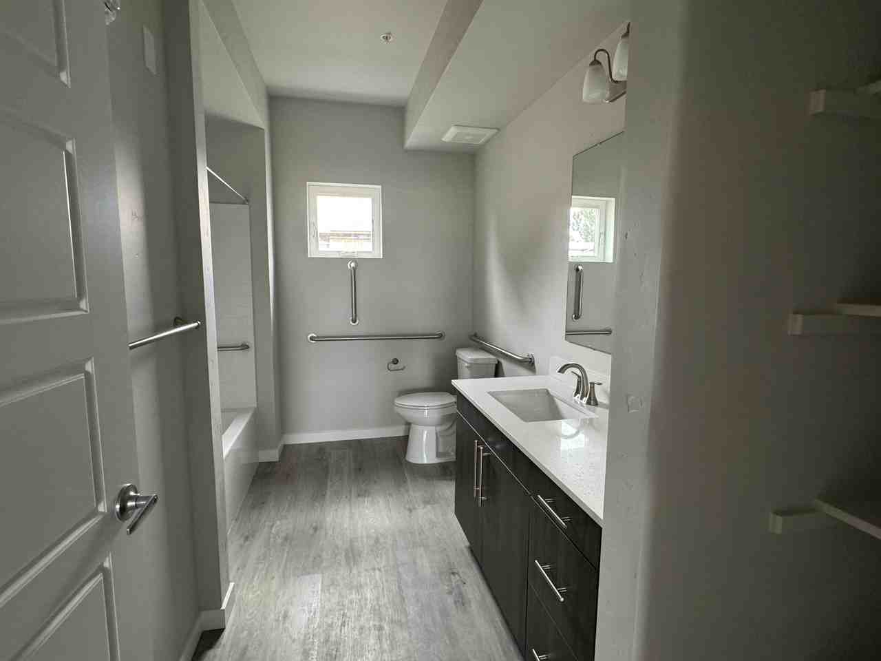 528 North 44th Street - Photo 6 of 17
