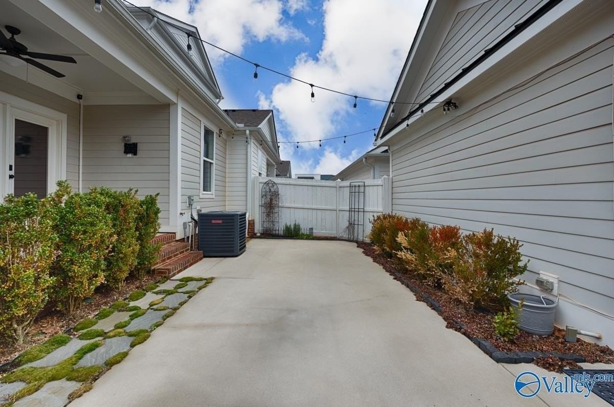 119 Bienville St - Photo 4 of 43