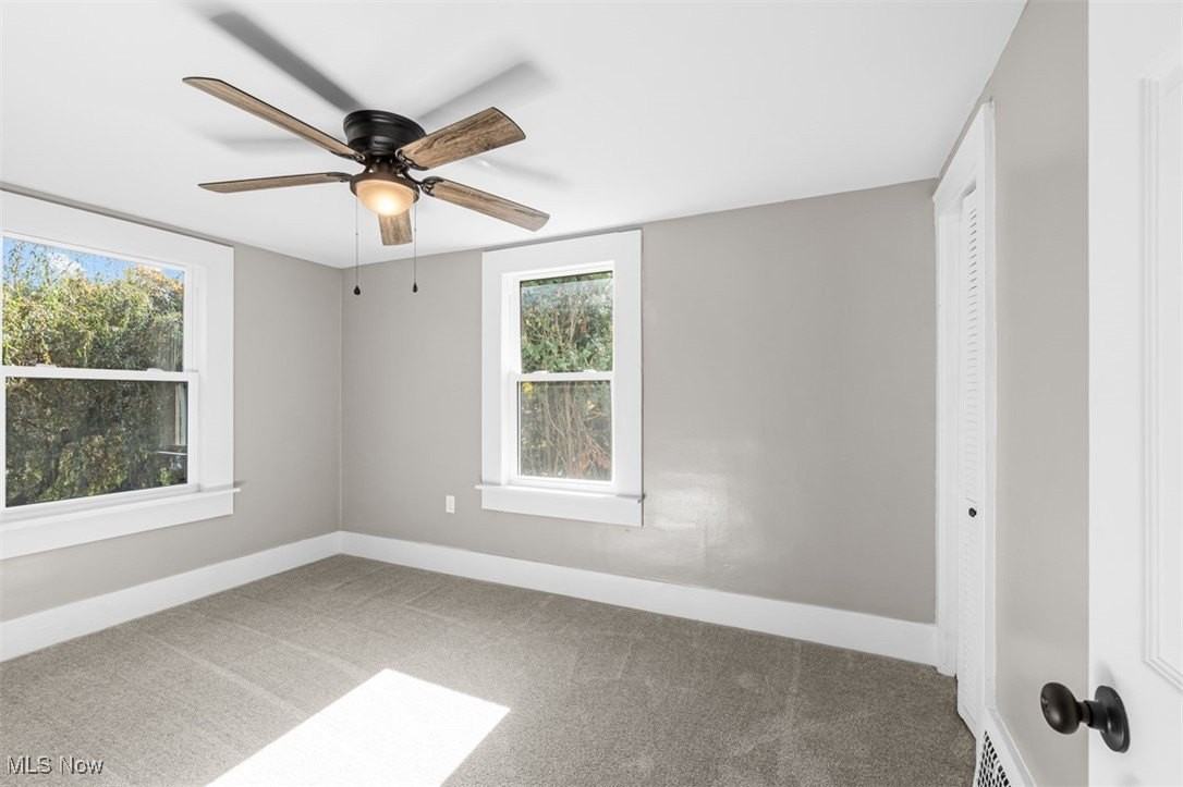 1922 12th St - Photo 4 of 39